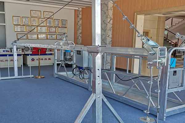 沈阳电动吊篮：全方位保护措施确保安全施工